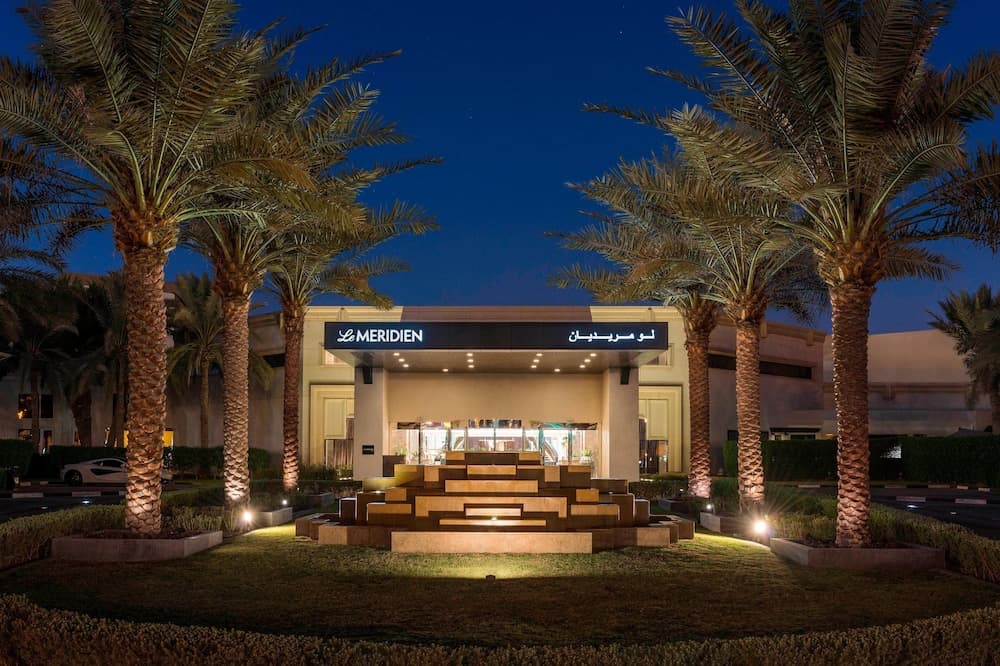 Le Meridien Dubai Hotel & Conference Centre - Image 1