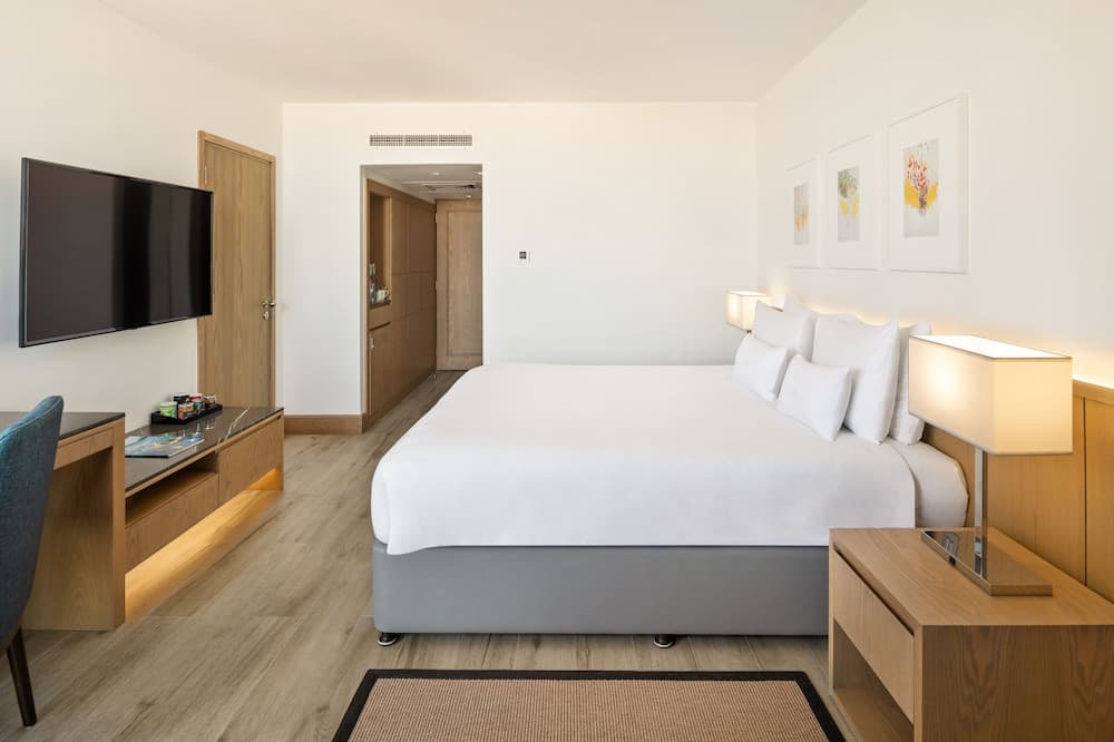 JA Beach Hotel, Dubai - Image 3