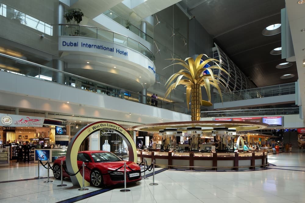 Dubai International Hotel, Dubai Airport - Image 1