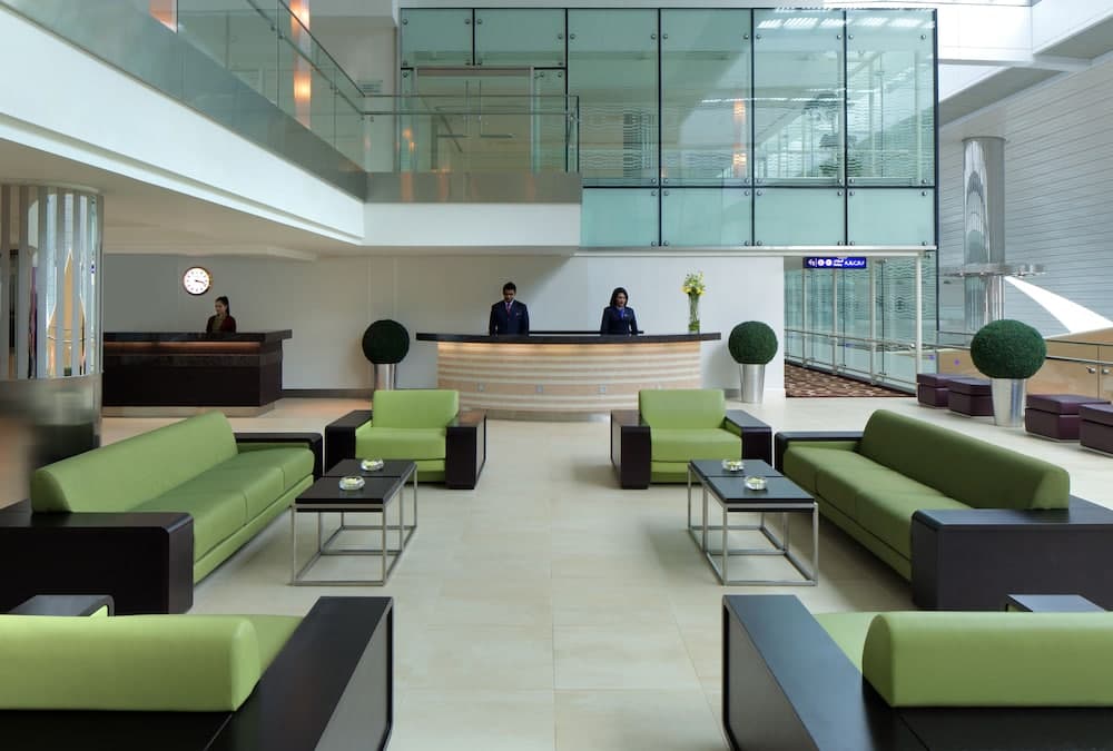 Dubai International Hotel, Dubai Airport - Image 2