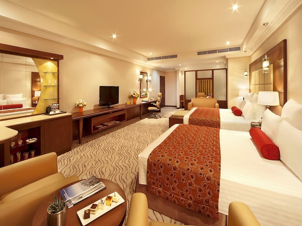 Park Regis Kris Kin Hotel Dubai - Image 4