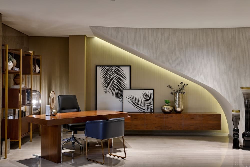 Le Meridien Dubai Hotel & Conference Centre - Image 5