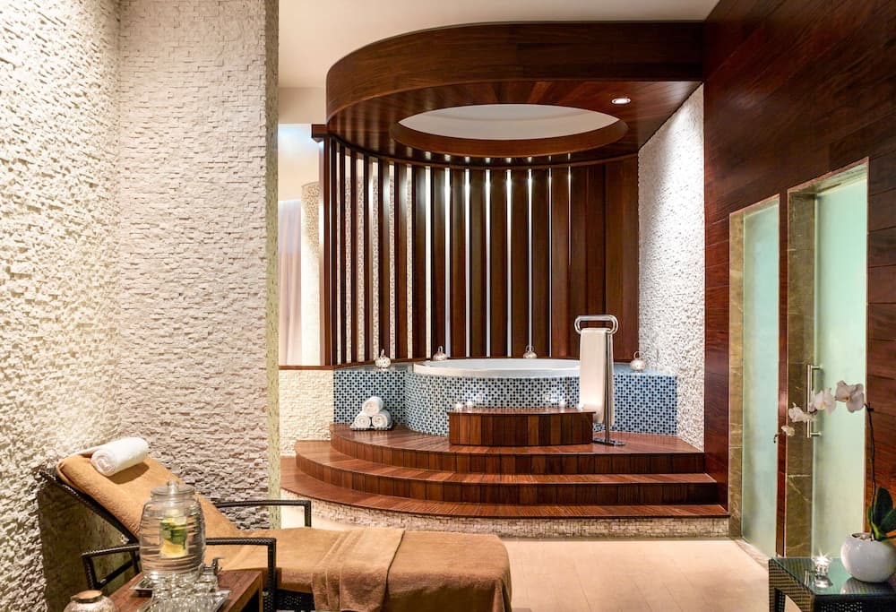 Swissotel Al Ghurair - Image 5