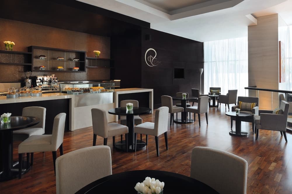 Mövenpick Hotel Jumeirah Lakes Towers - Image 4