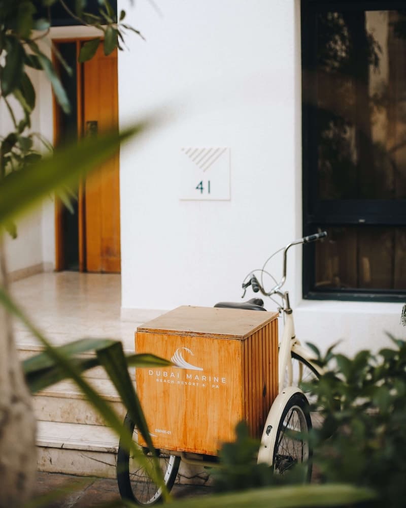 Dubai Marine Beach Resort & Spa - Image 1