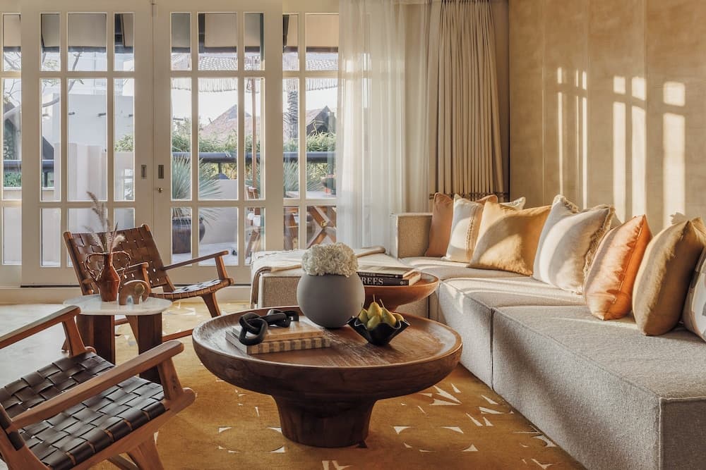 Jumeirah Beach Hotel Dubai - Image 2