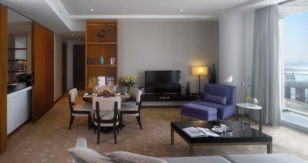 InterContinental Residence Suites Dubai Festival City by IHG - Image 3