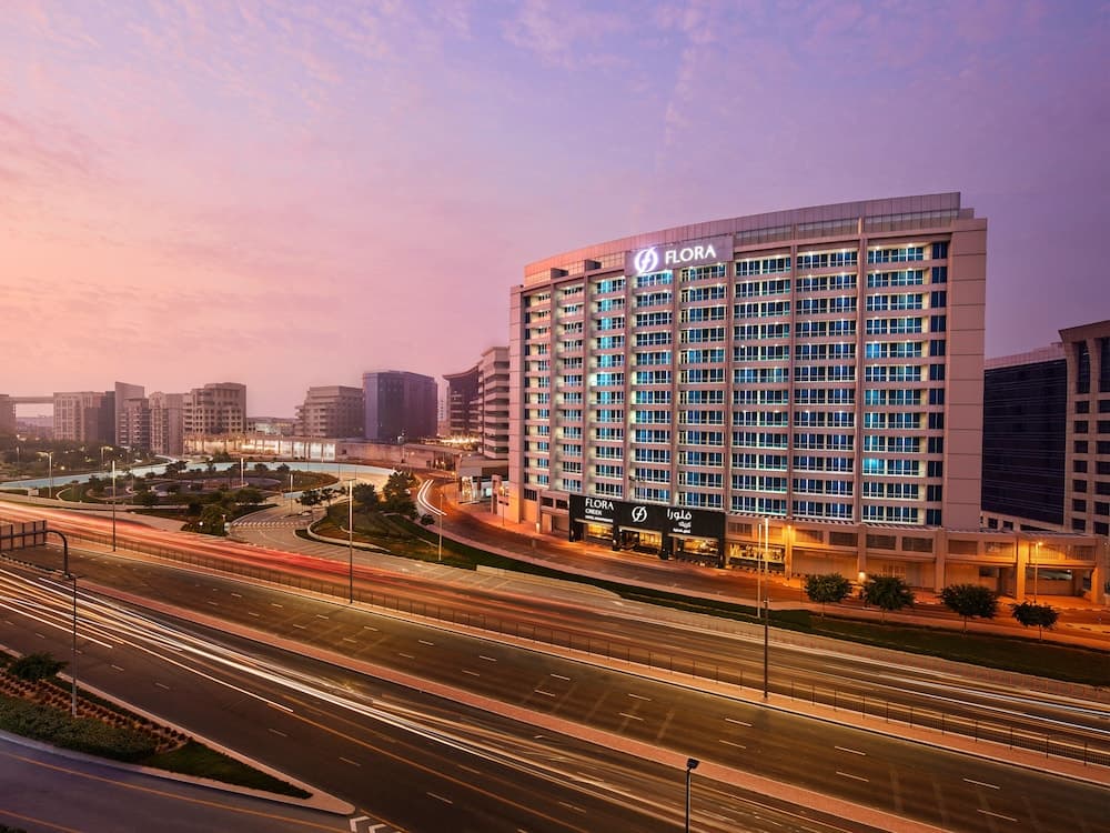 Flora Creek Deluxe Hotel Apartments Dubai - Image 1