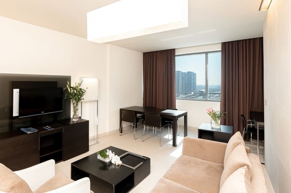 Radisson Blu Residence, Dubai Marina - Image 2