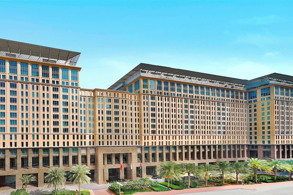 The Ritz-Carlton, Dubai International Financial Centre - Image 1
